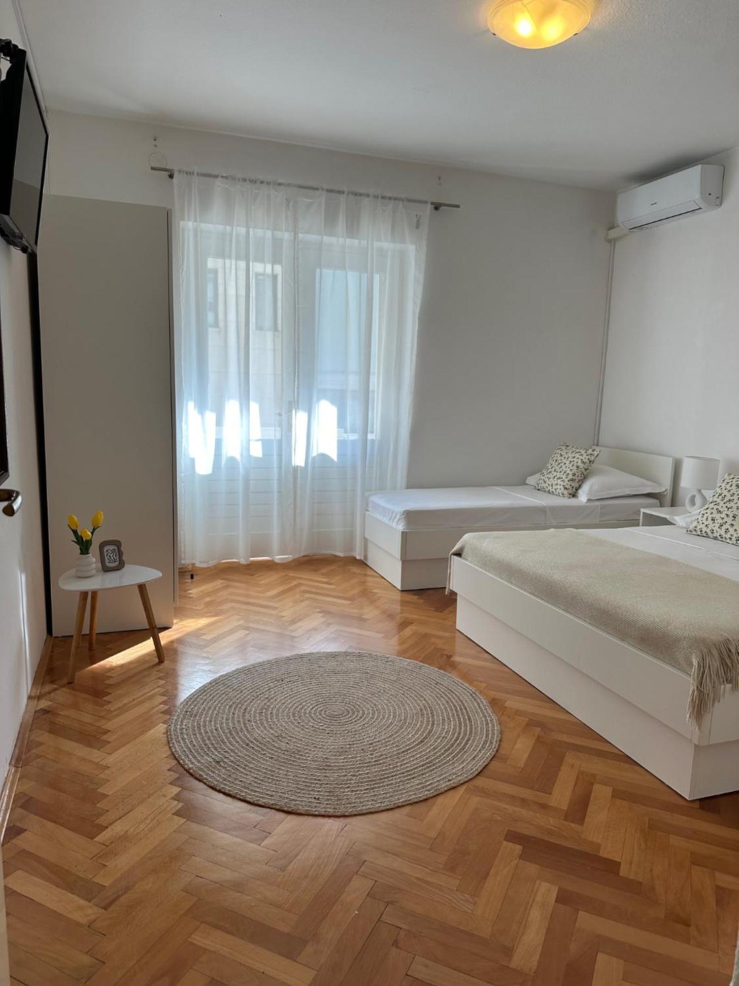 Olga 1 * Makarska